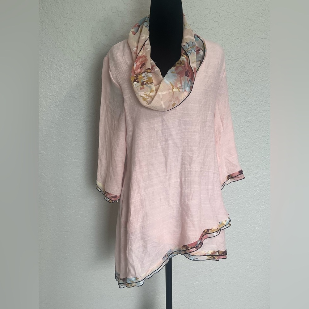 Floral Trim Pink Women's Top caja 5